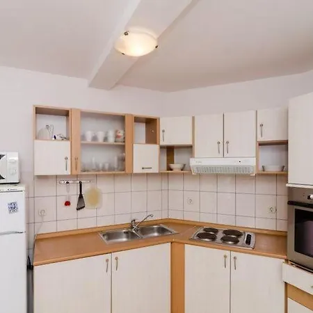 Plavac Mali- Two Bedroom With Balcony And Sea View