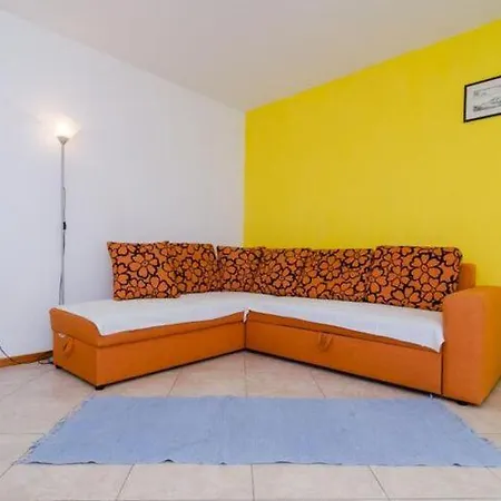 Apartment Plavac Mali- Two Bedroom With Balcony And Sea View *