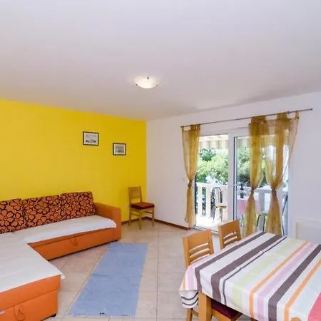Apartment Plavac Mali- Two Bedroom With Balcony And Sea View