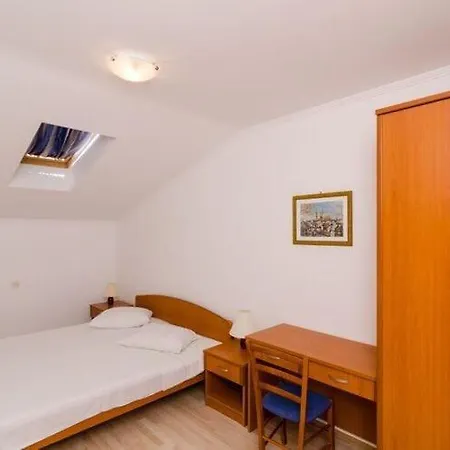 Apartment Plavac Mali- Two Bedroom With Balcony And Sea View Potomje